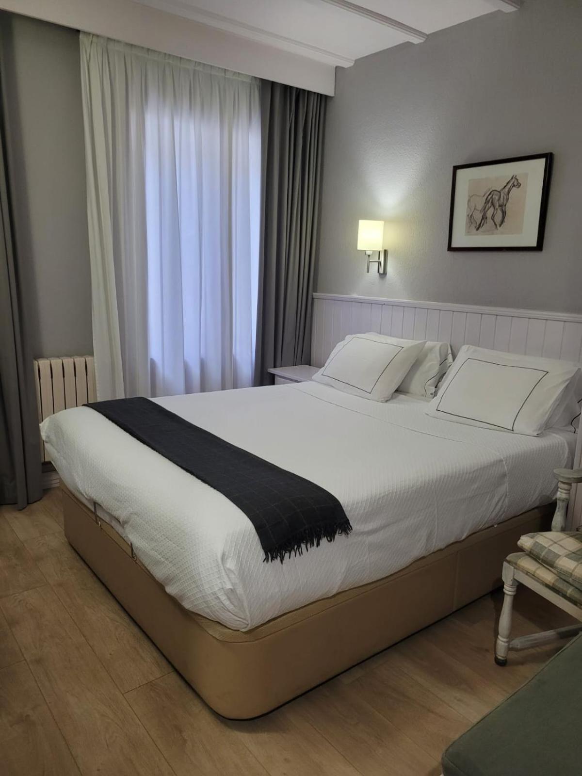 Hotel Ribaeta Vielha Exteriör bild